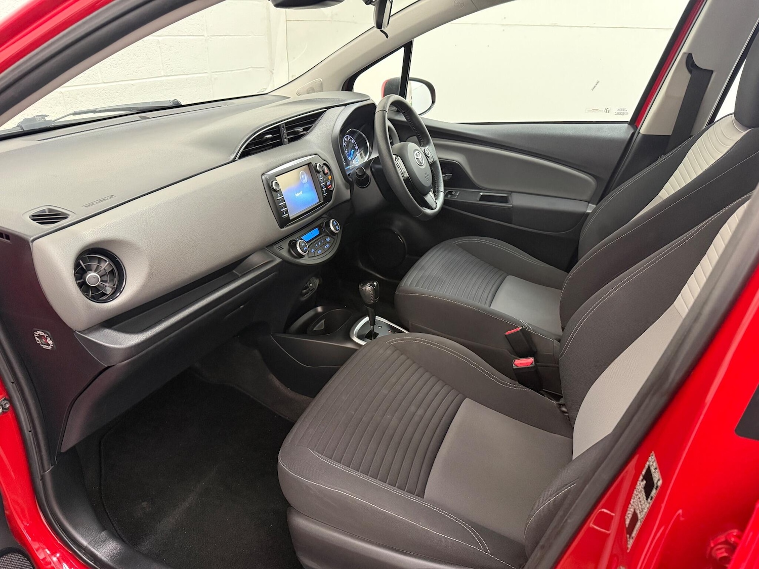 Used Toyota Yaris 2020 for sale - 76995258: Photo 44