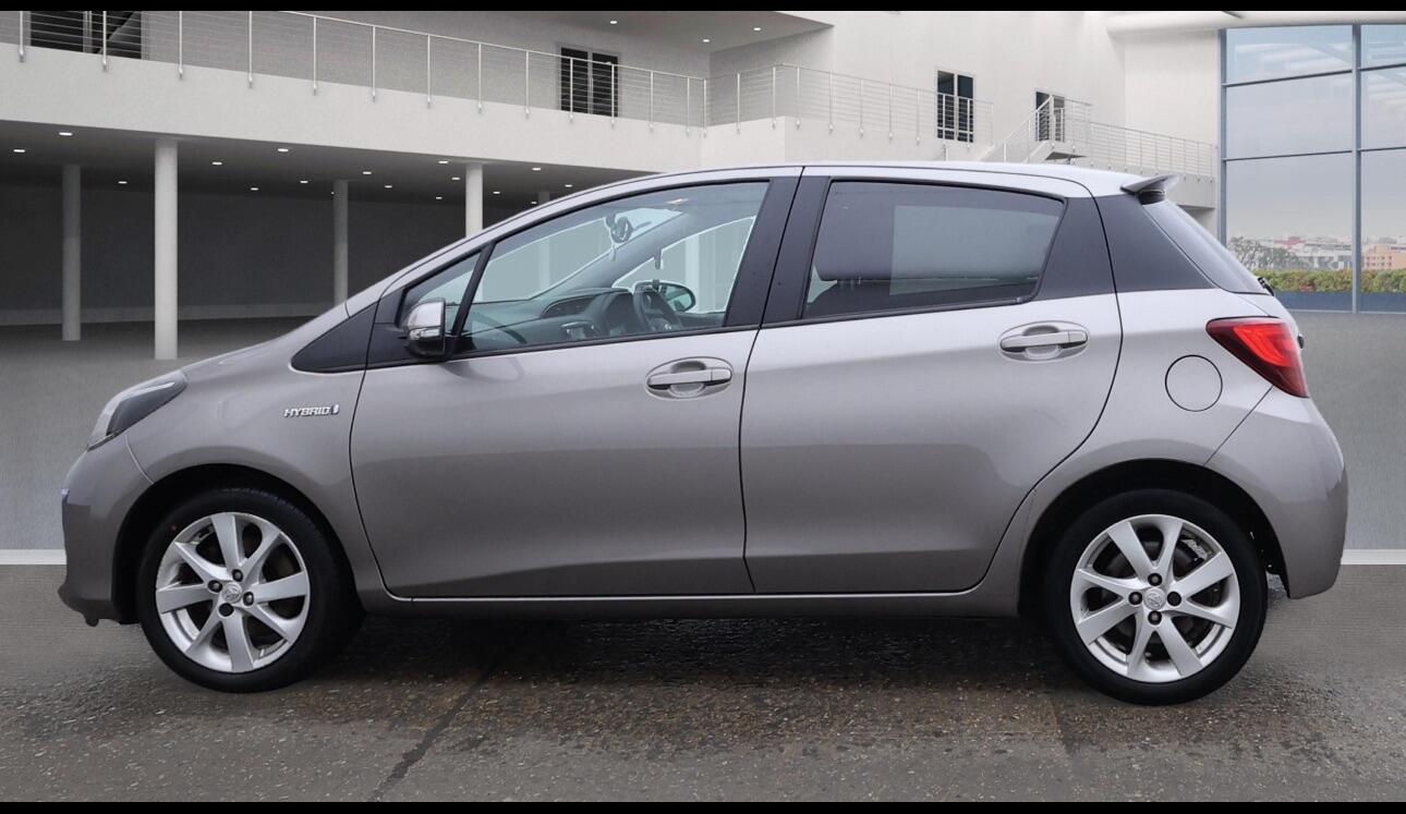 Used Toyota Yaris 2015 for sale - 76484730: Photo 8