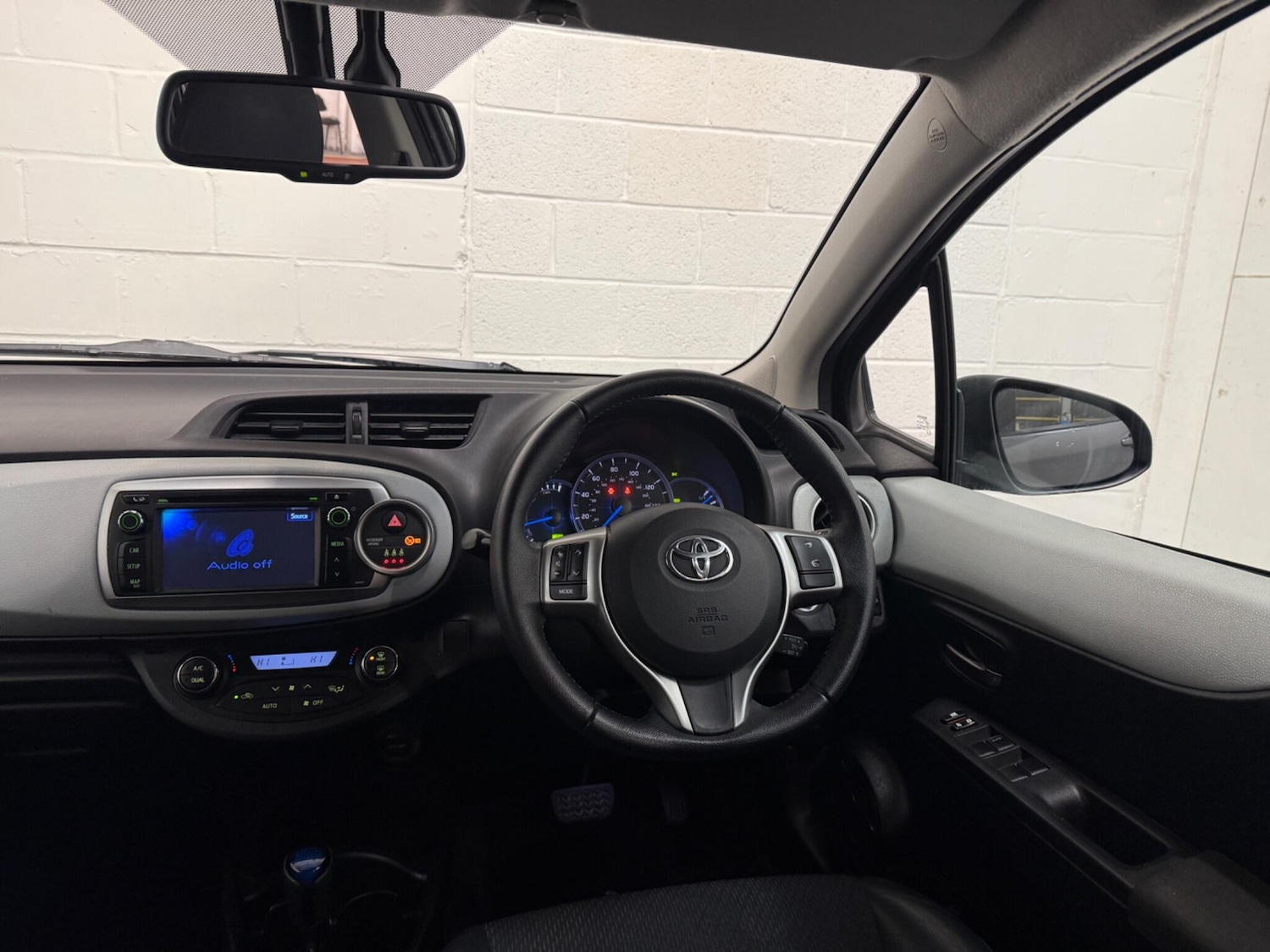 Used Toyota Yaris 2013 for sale - 77101911: Photo 14