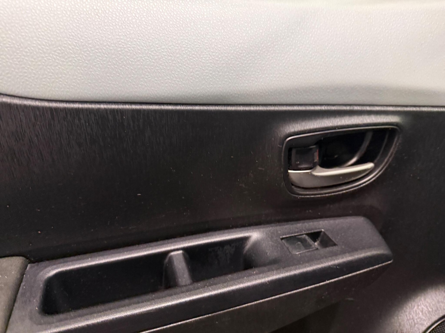 Used Toyota Yaris 2013 for sale - 77101911: Photo 27