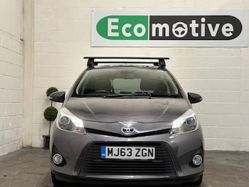 Used Toyota Yaris 2013 for sale - 77101911: Photo