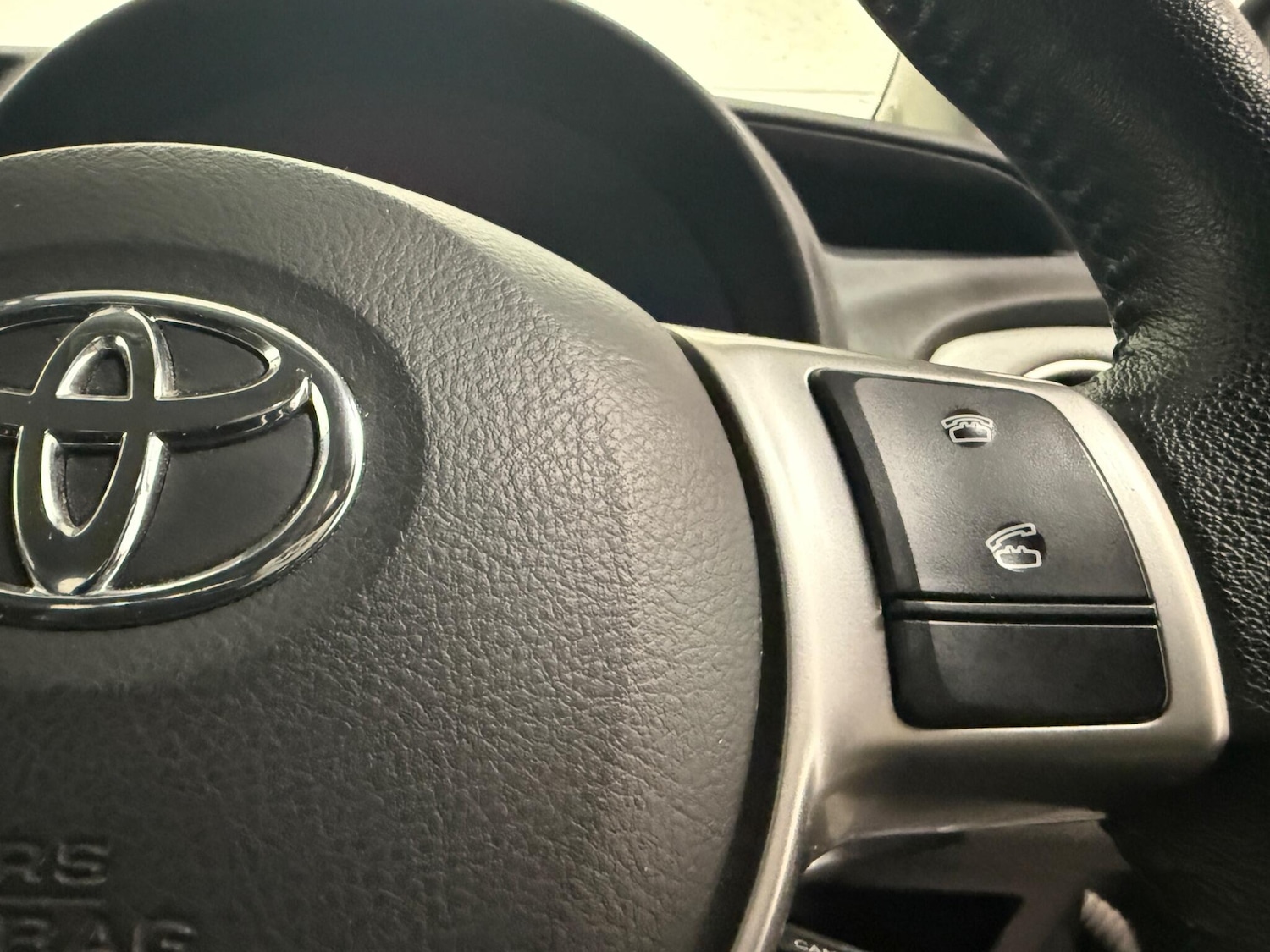 Used Toyota Yaris 2013 for sale - 77101911: Photo 46