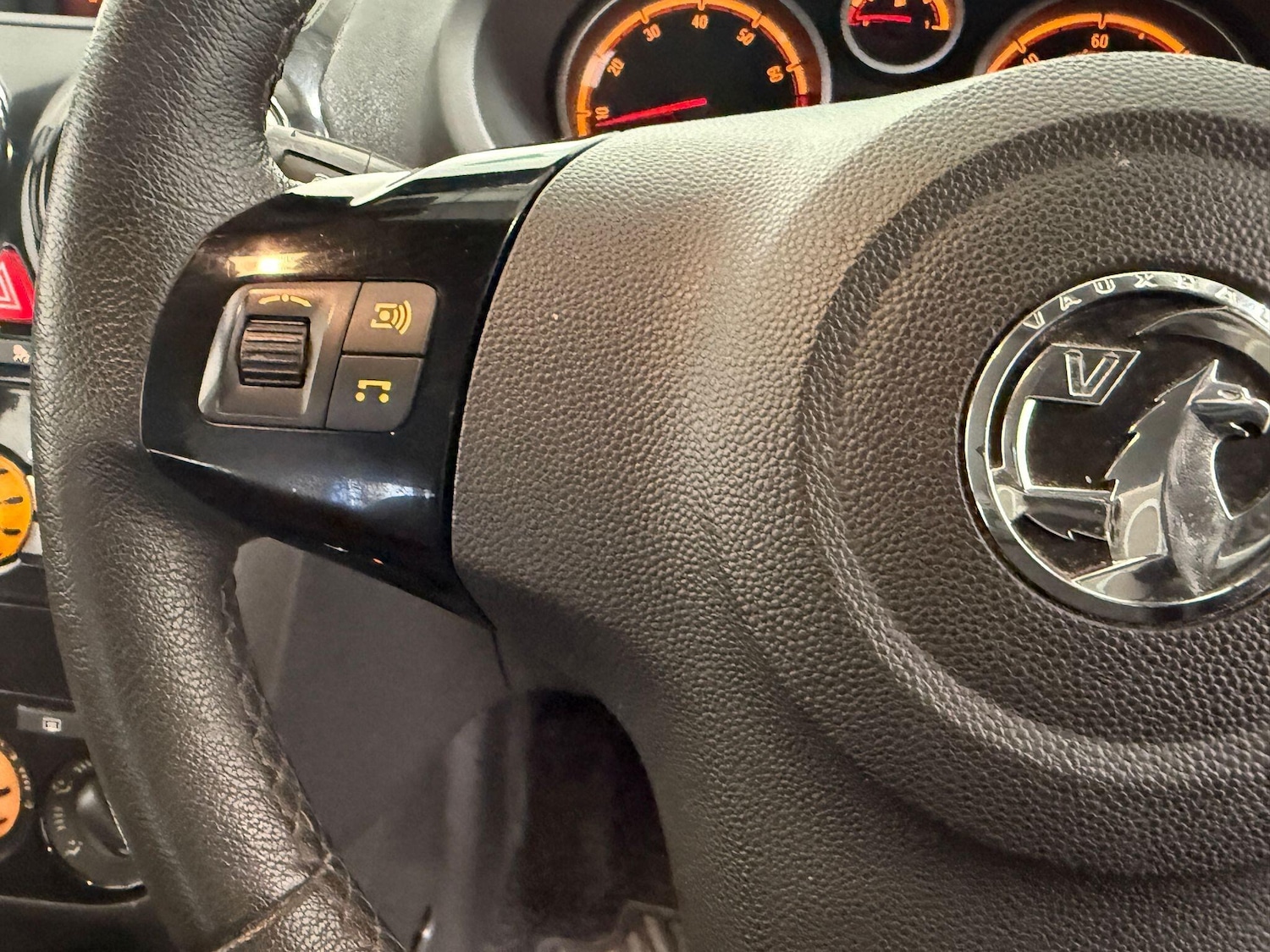 Used Vauxhall Corsa 2013 for sale - 76987825: Photo 27