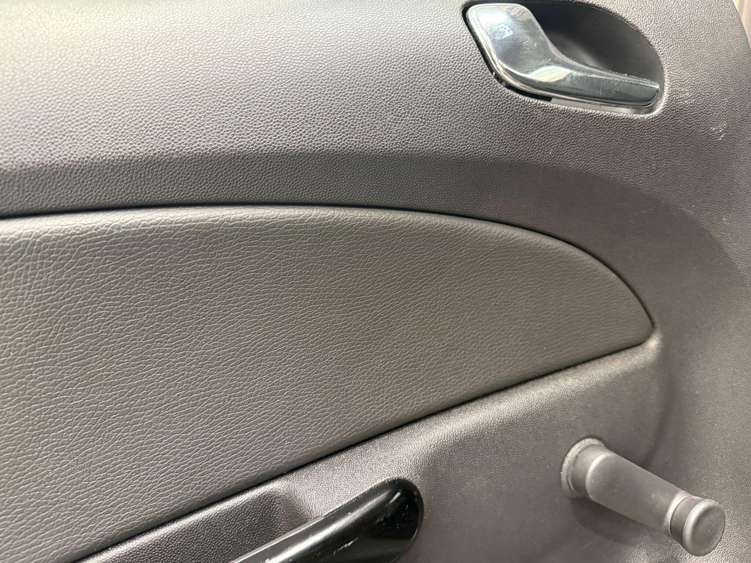 Used Vauxhall Corsa 2013 for sale - 76987825: Photo 43