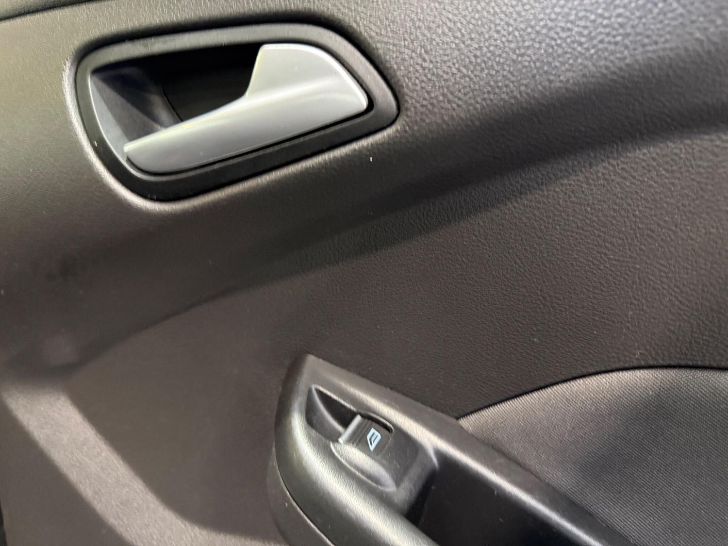 Used Ford Focus 2017 for sale - 76527711: Photo 32