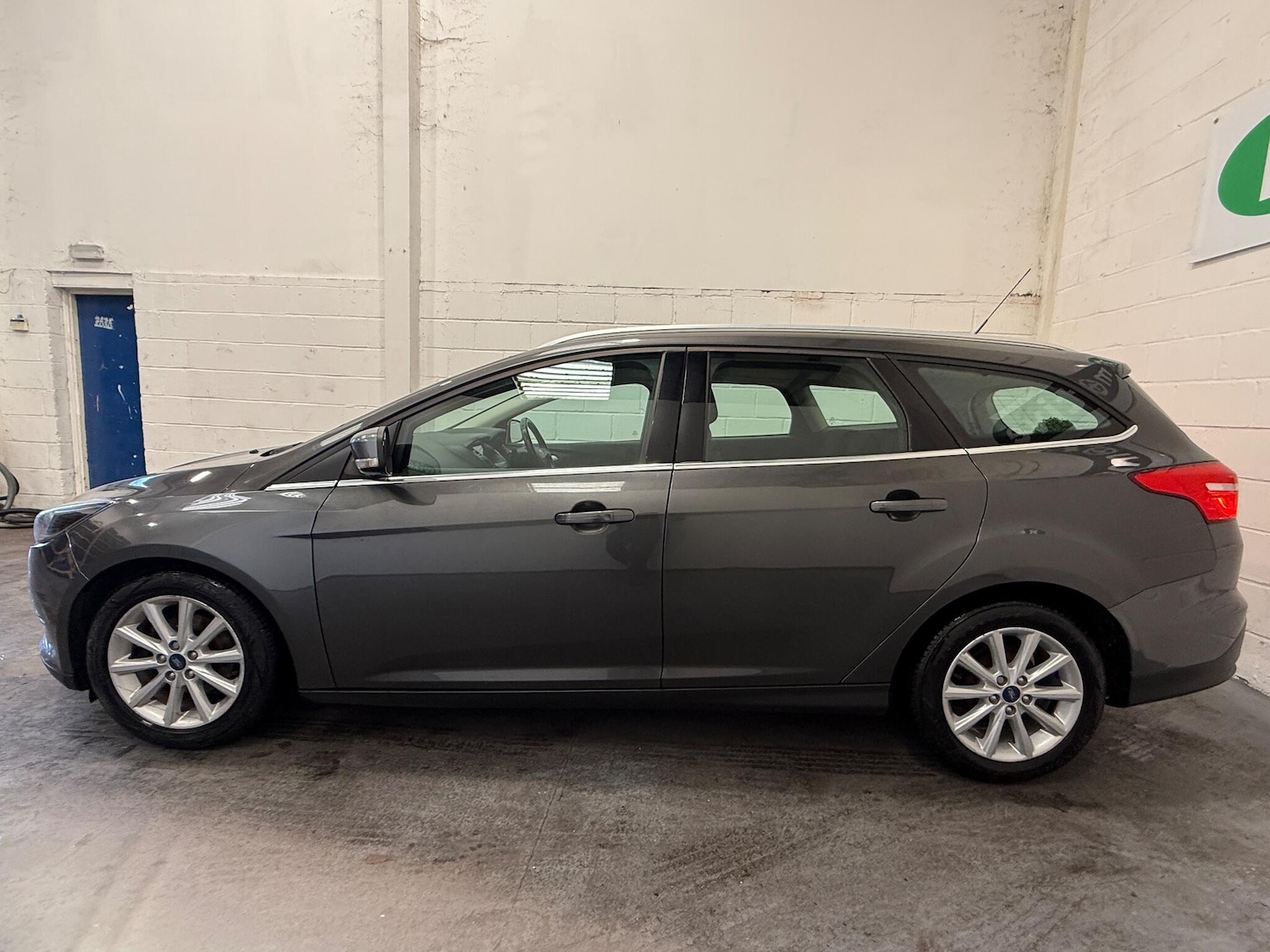 Used Ford Focus 2017 for sale - 76527711: Photo 7