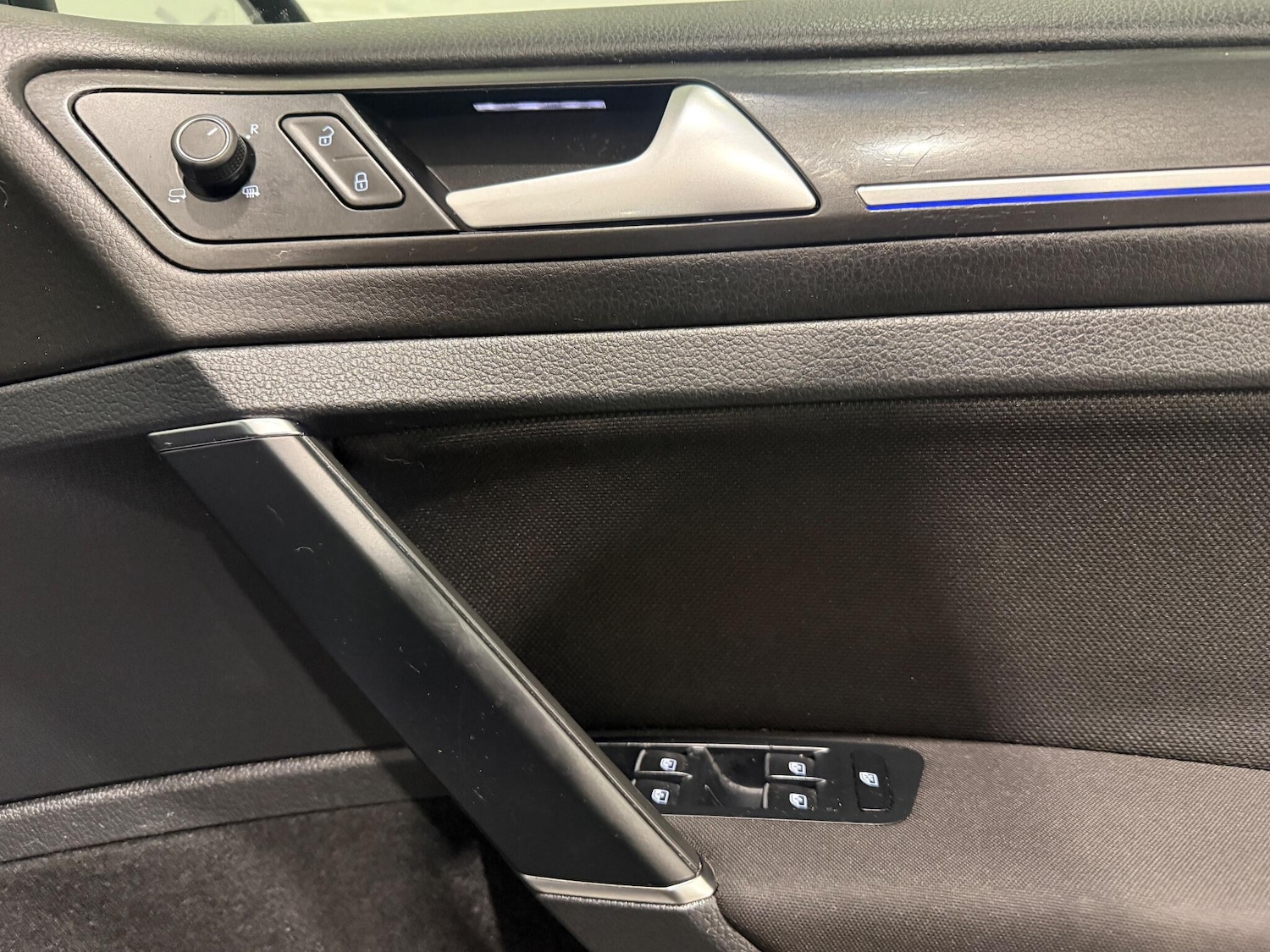 Used Volkswagen Golf 2017 for sale - 76538569: Photo 28