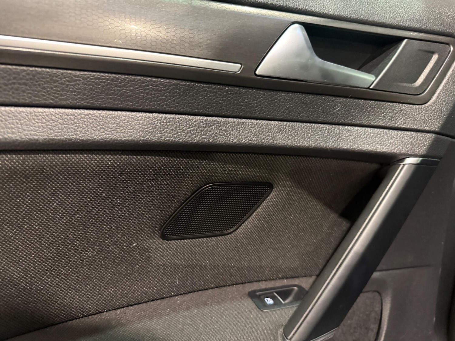 Used Volkswagen Golf 2017 for sale - 76538569: Photo 47