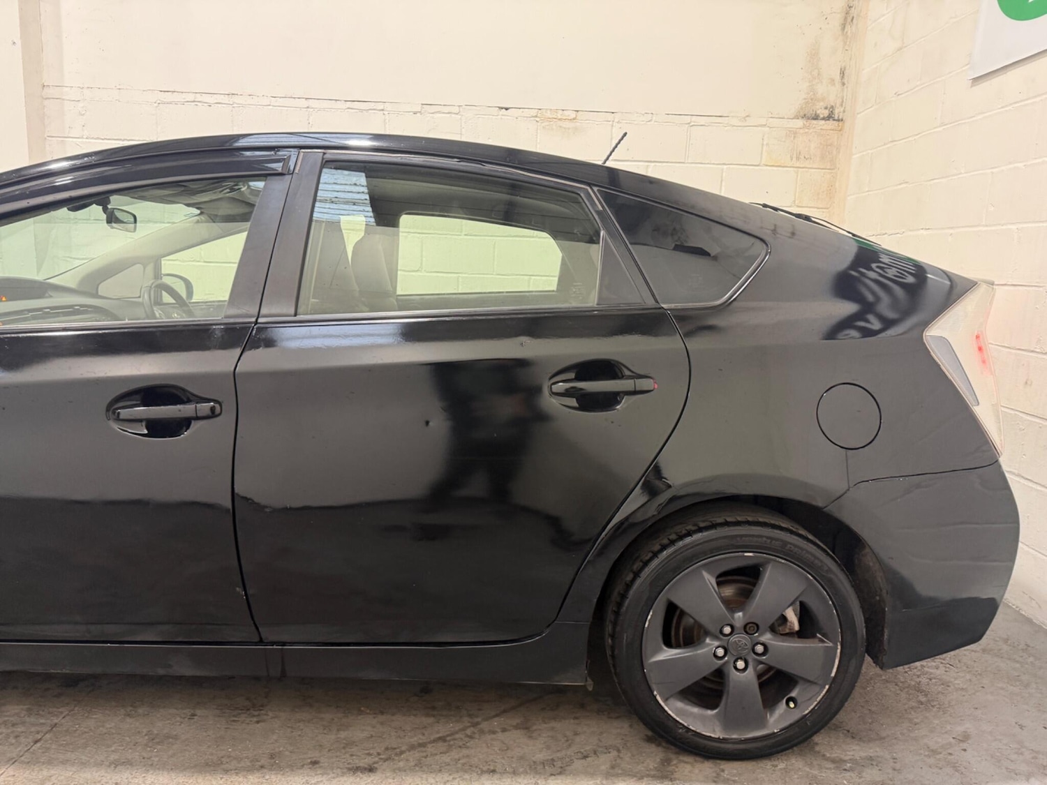 Used Toyota Prius 2010 for sale - 77598260: Photo 10