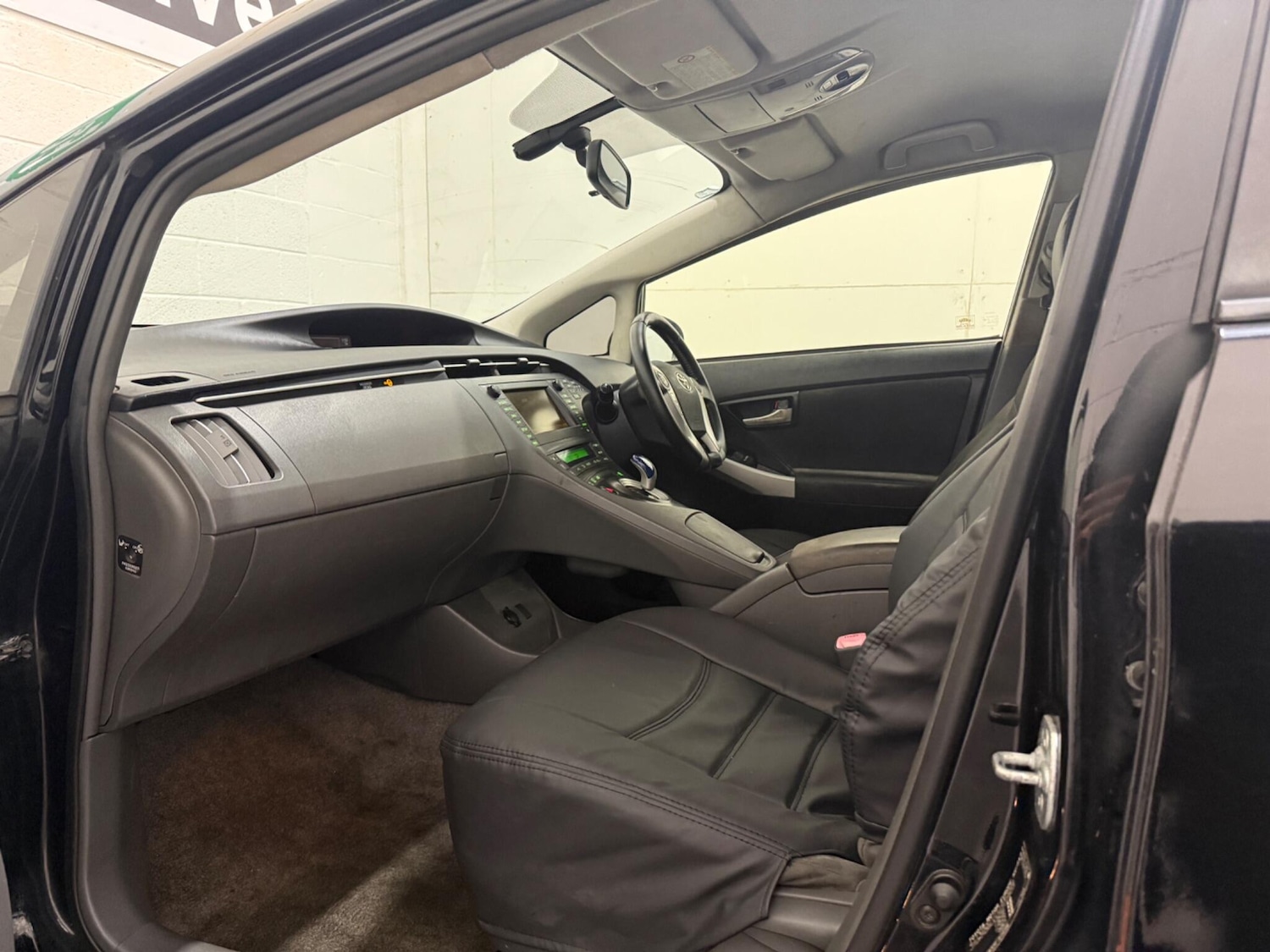 Used Toyota Prius 2010 for sale - 77598260: Photo 31