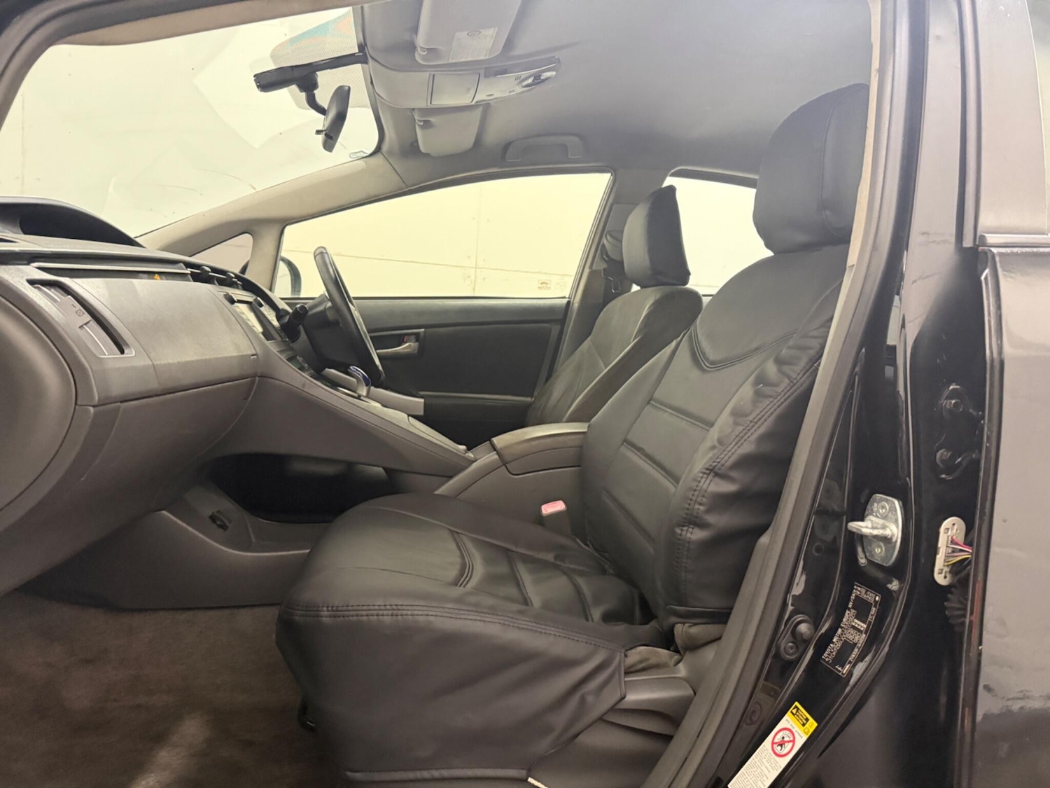 Used Toyota Prius 2010 for sale - 77598260: Photo 33