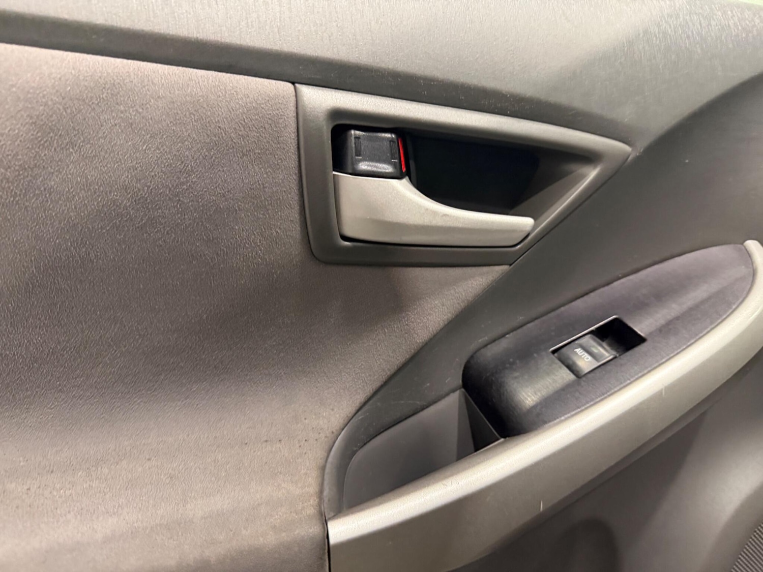 Used Toyota Prius 2010 for sale - 77598260: Photo 47