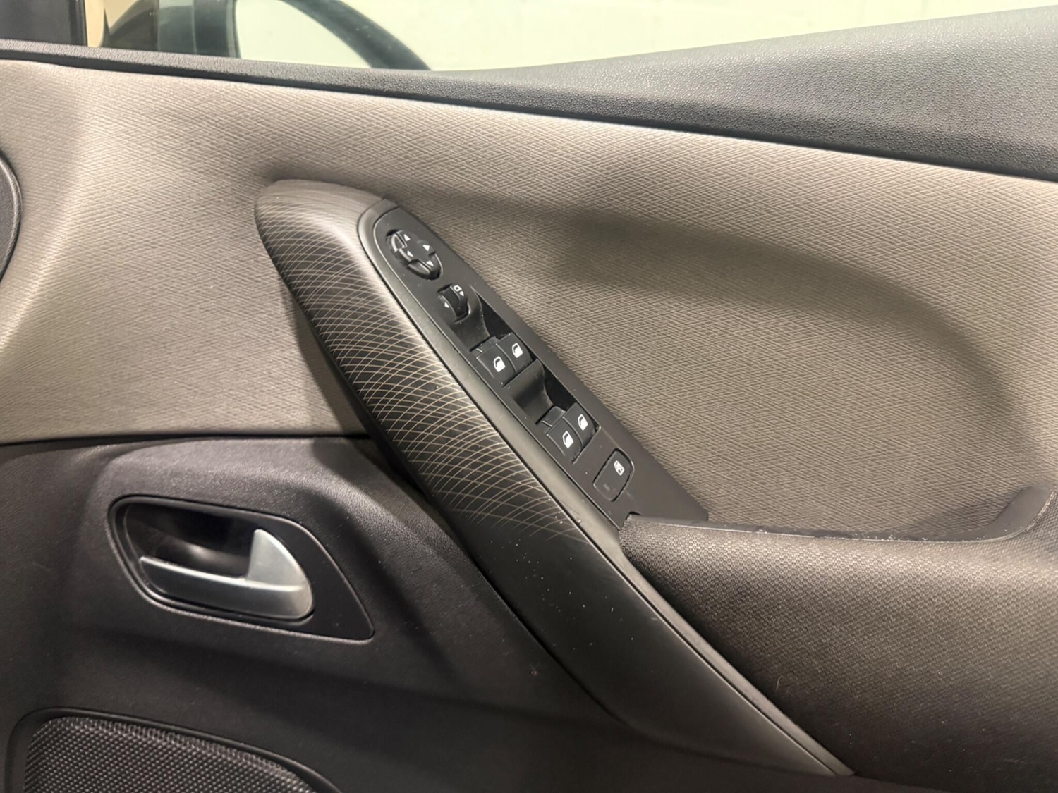 Used Citroen Grand C4 Picasso 2016 for sale - 77598582: Photo 28