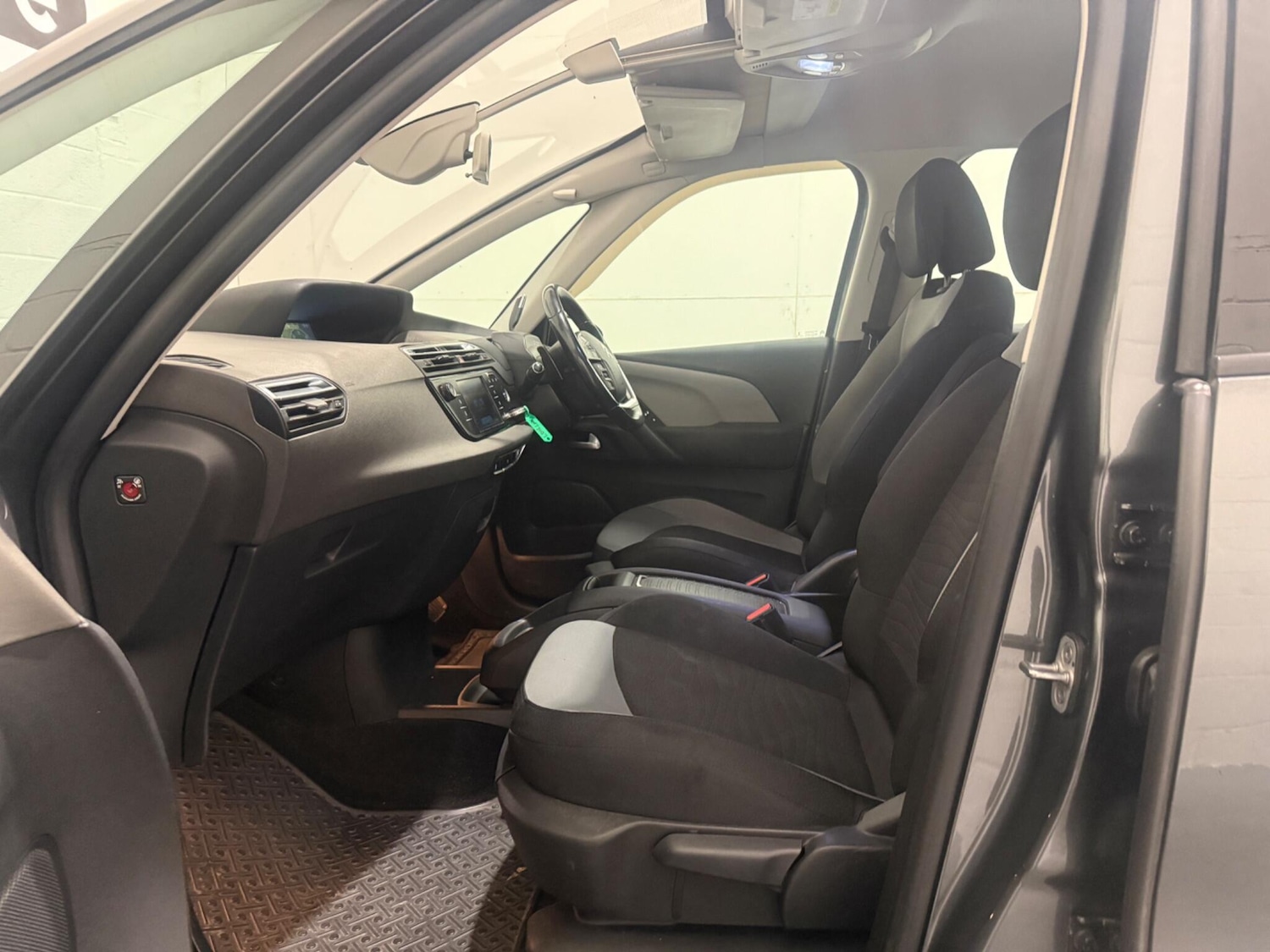 Used Citroen Grand C4 Picasso 2016 for sale - 77598582: Photo 33