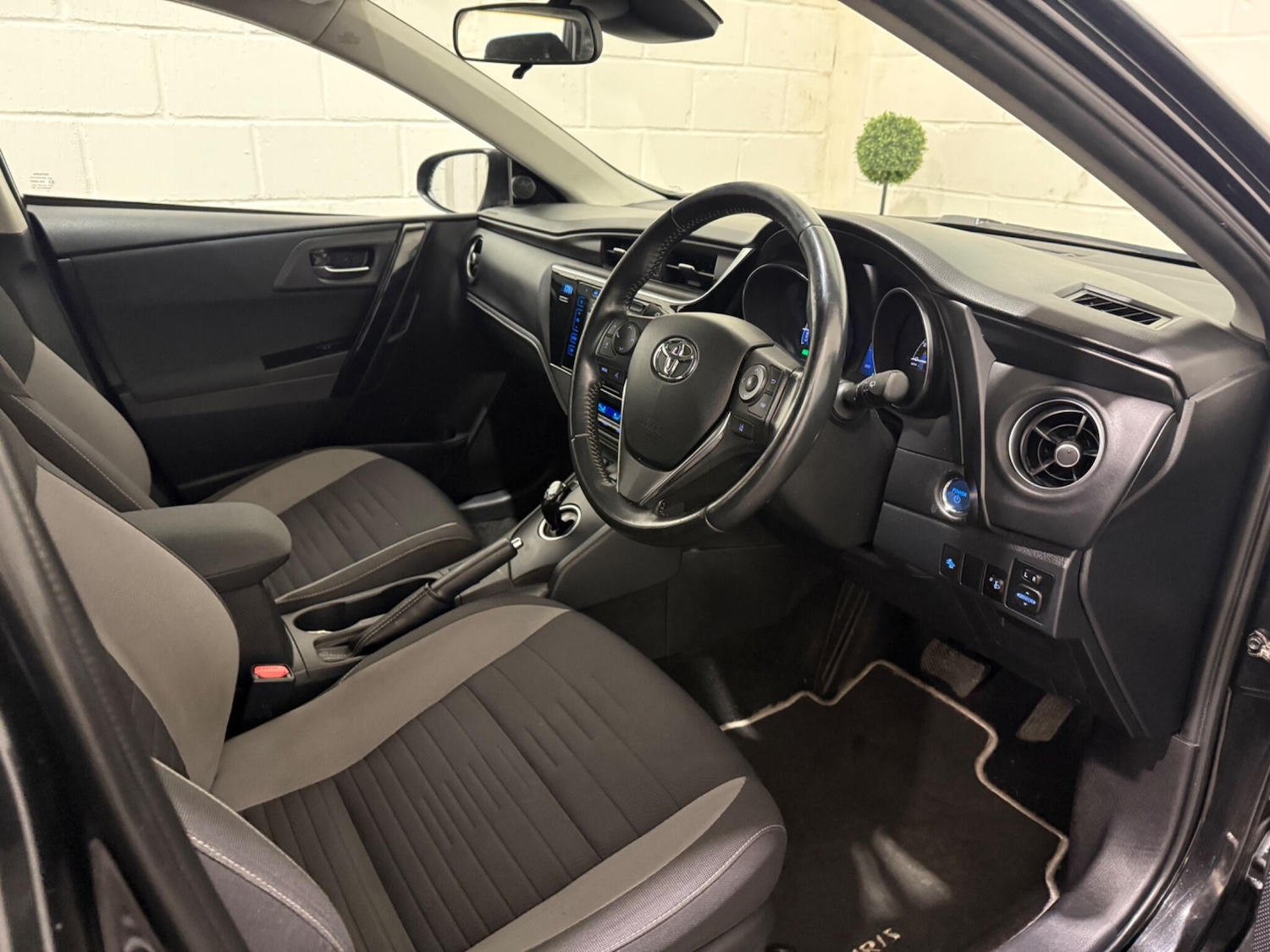 Used Toyota Auris 2018 for sale - 77525175: Photo 18