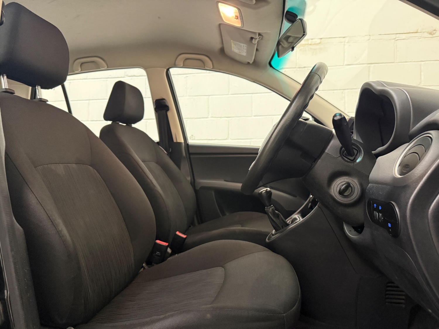 Used Hyundai i10 2013 for sale - 77799185: Photo 20