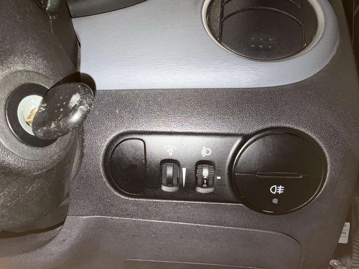 Used Hyundai i10 2013 for sale - 77799185: Photo 29