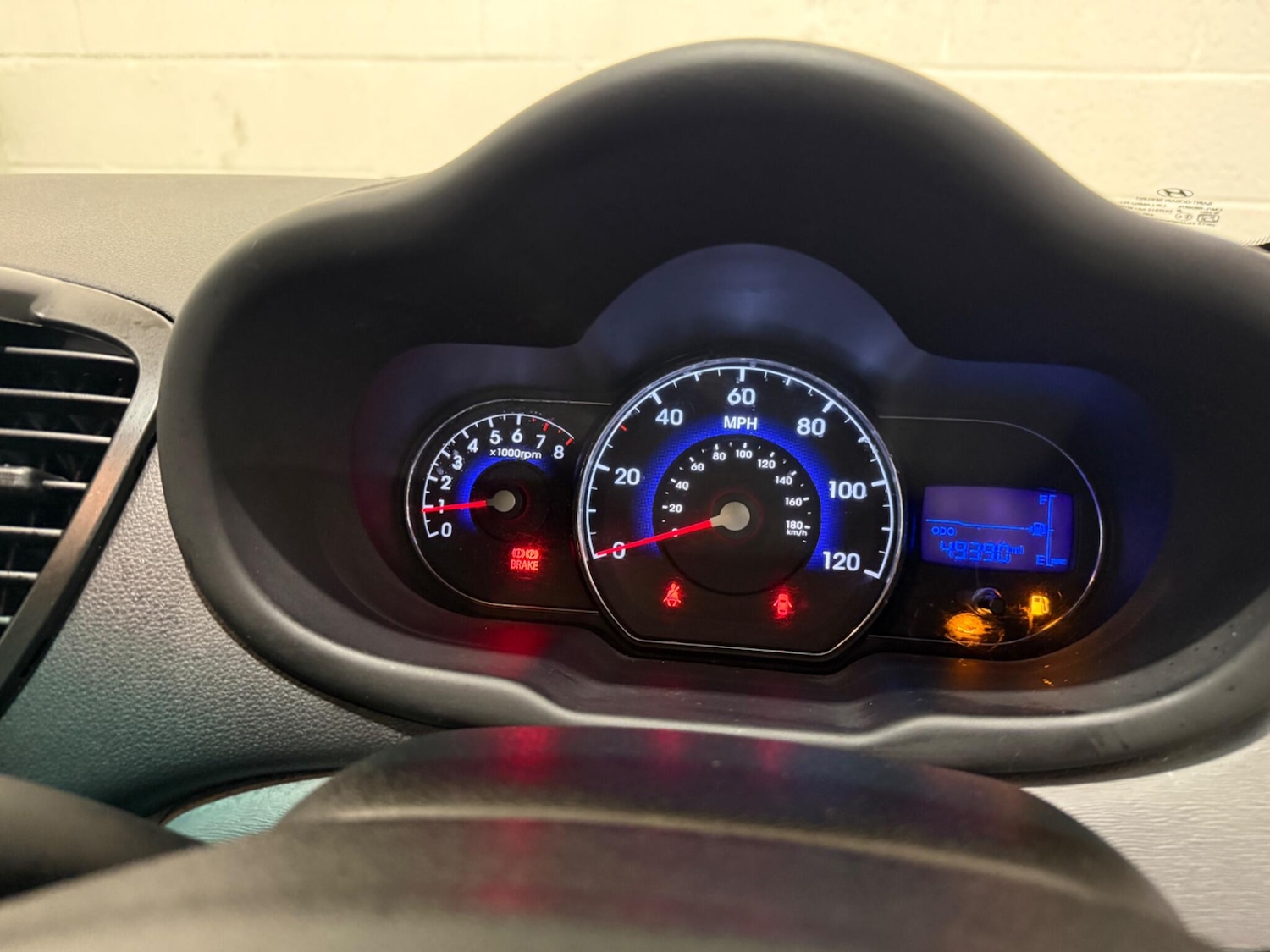 Used Hyundai i10 2013 for sale - 77799185: Photo 33