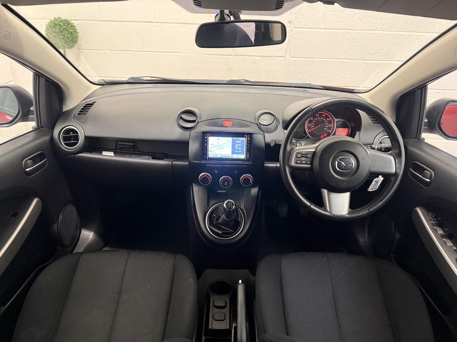 Used Mazda Mazda2 2013 for sale - 76381135: Photo 15
