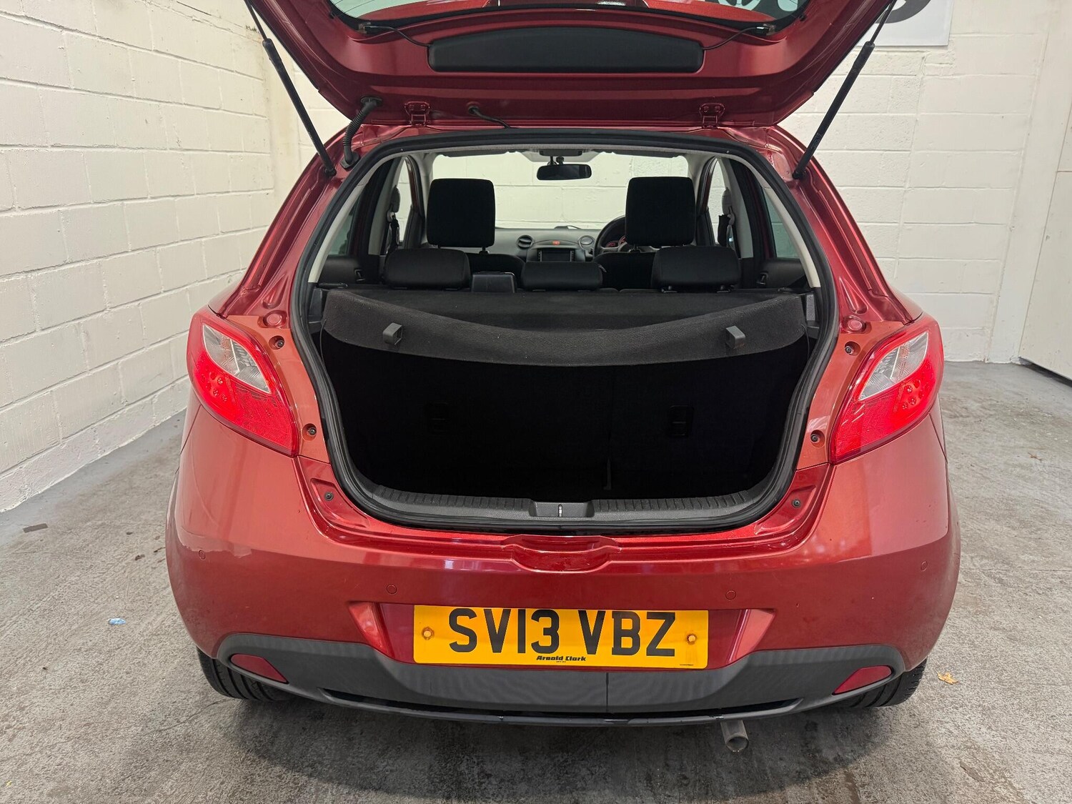 Used Mazda Mazda2 2013 for sale - 76381135: Photo 32