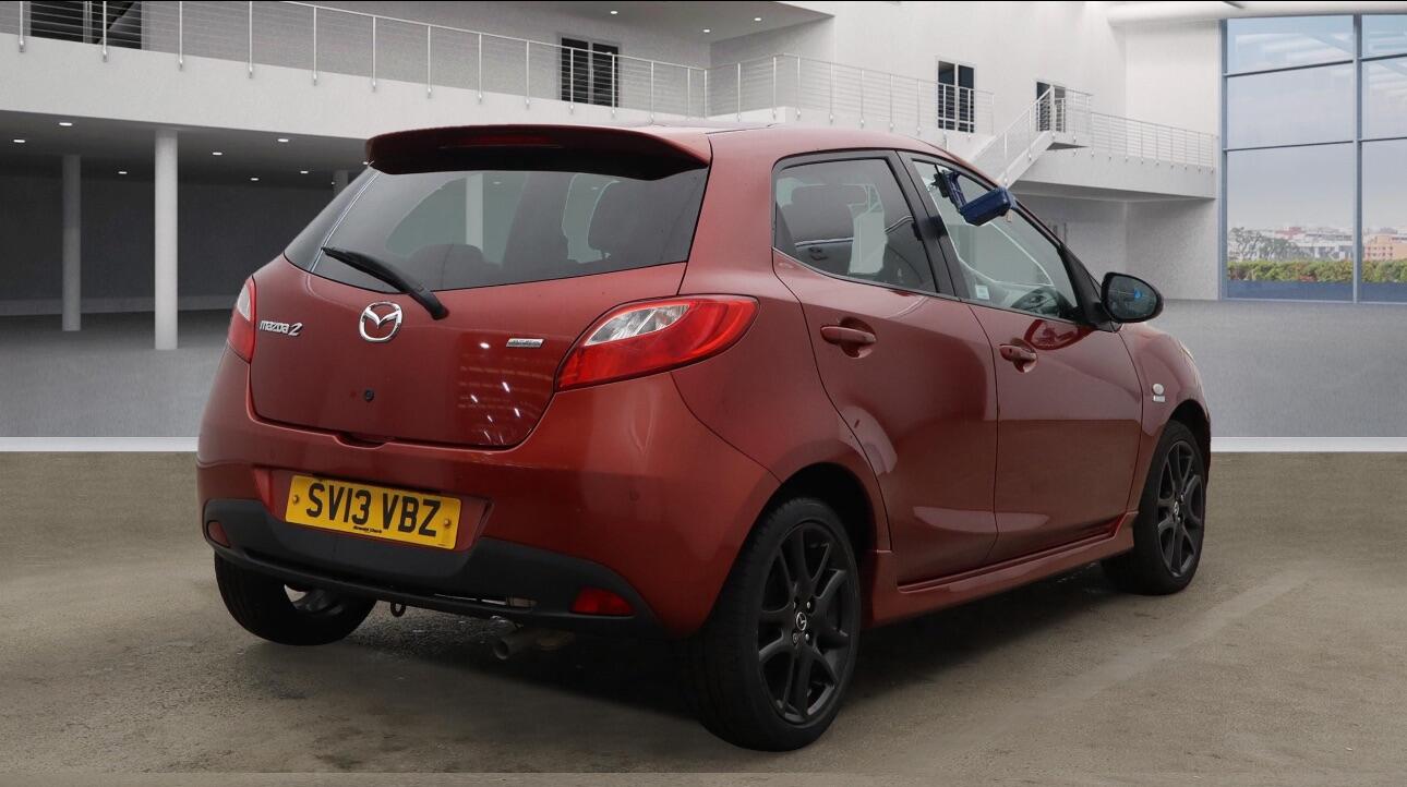 Used Mazda Mazda2 2013 for sale - 76381135: Photo 4