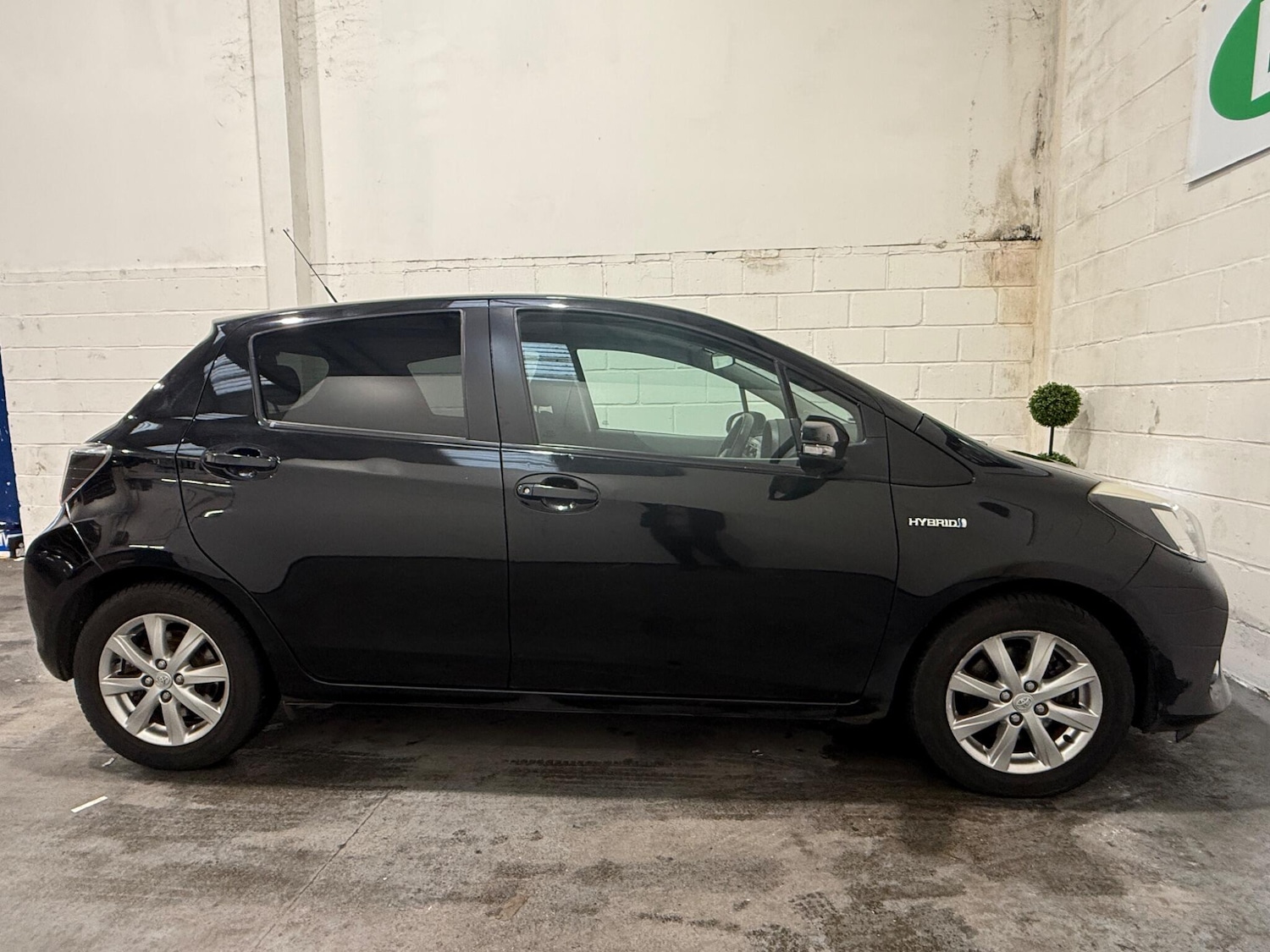 Used Toyota Yaris for sale - 77705444: Photo 13