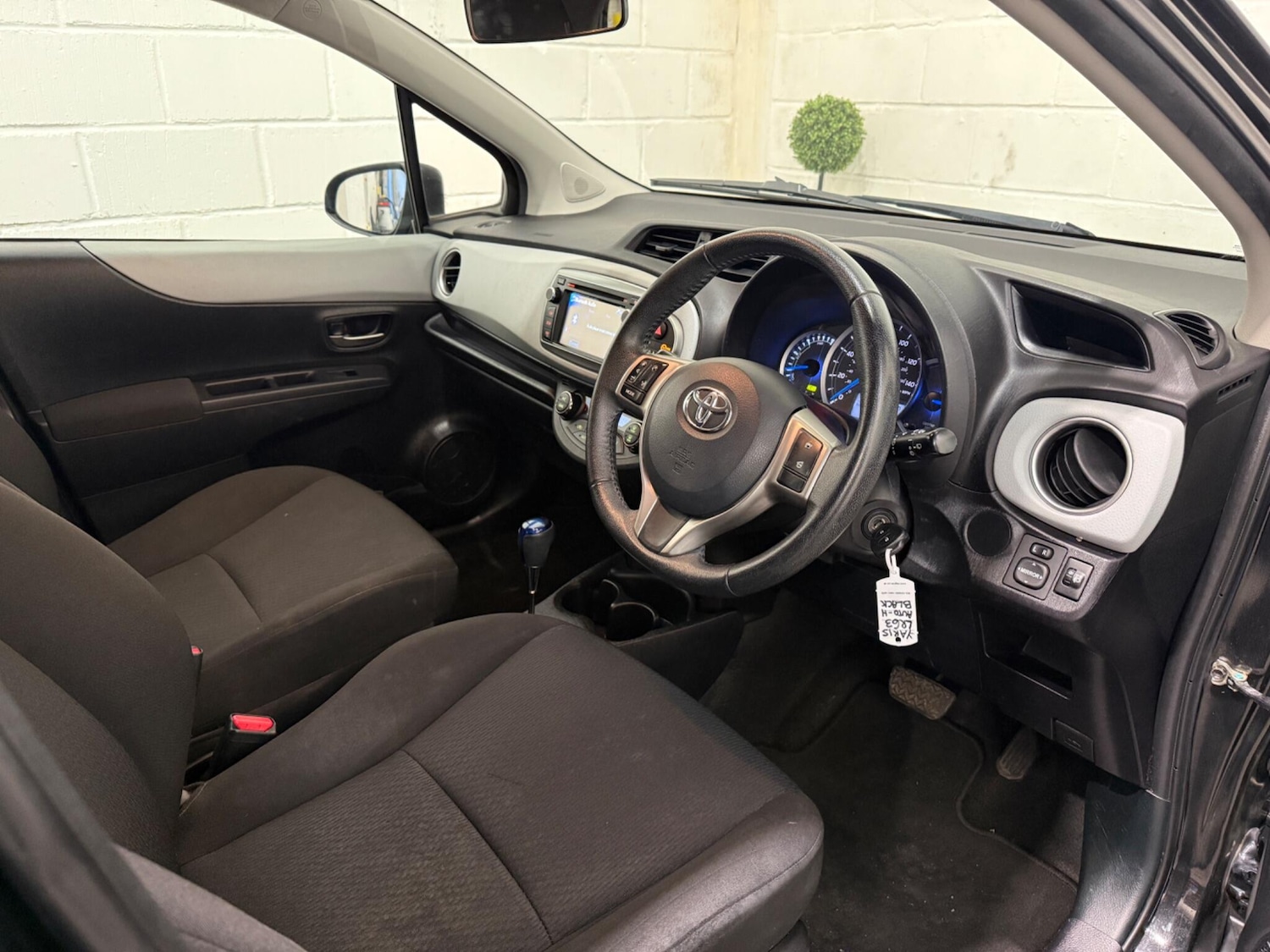 Used Toyota Yaris for sale - 77705444: Photo 16