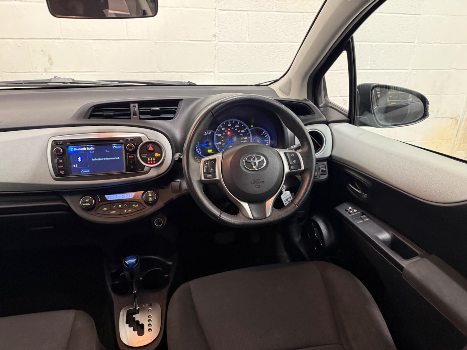 Used Toyota Yaris for sale - 77705444: Photo 18