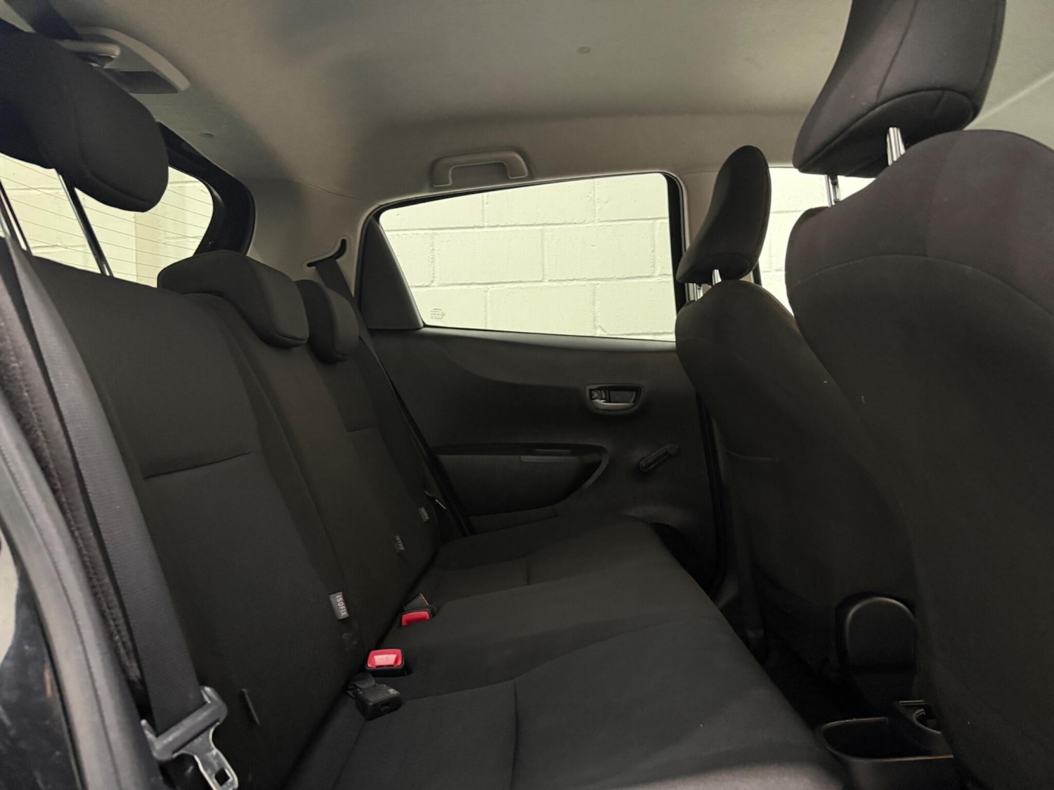 Used Toyota Yaris for sale - 77705444: Photo 24