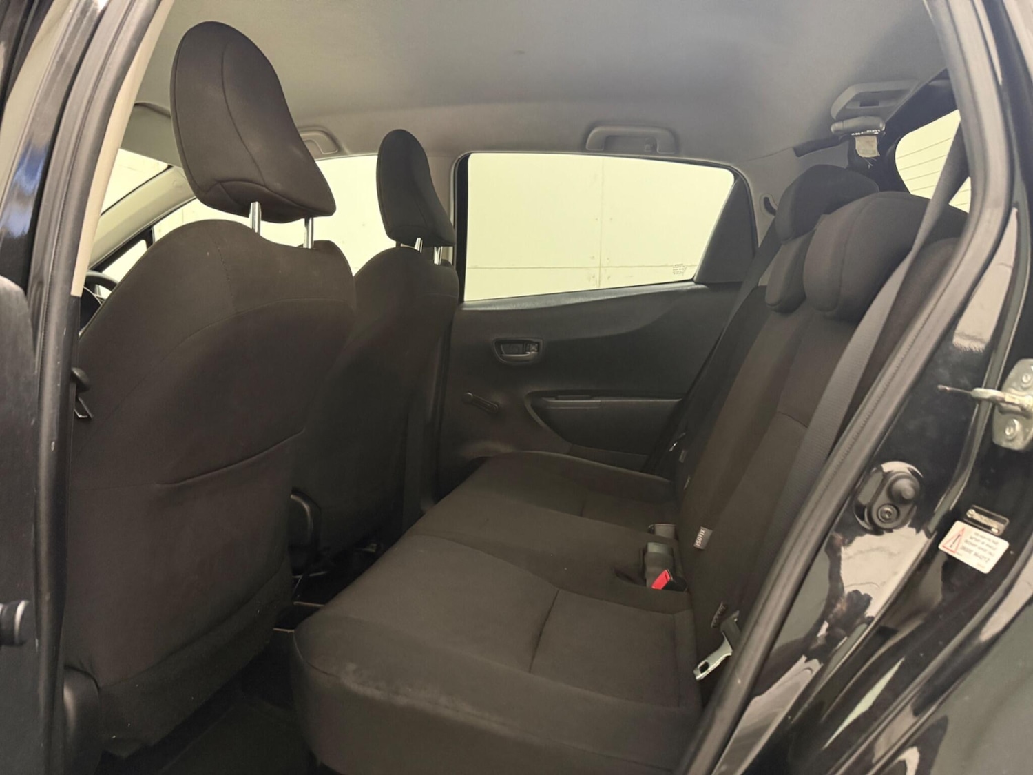 Used Toyota Yaris for sale - 77705444: Photo 25