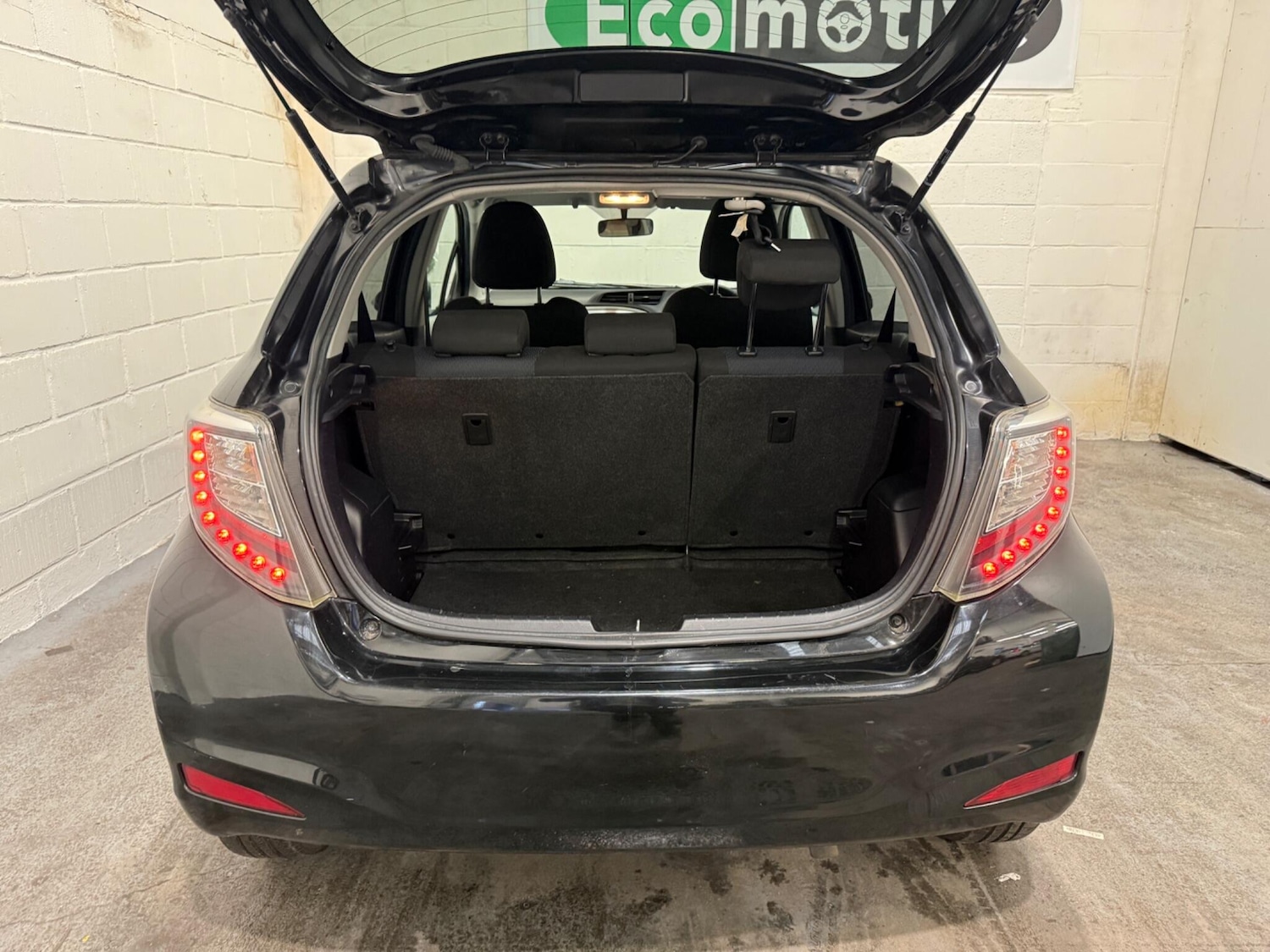 Used Toyota Yaris for sale - 77705444: Photo 32