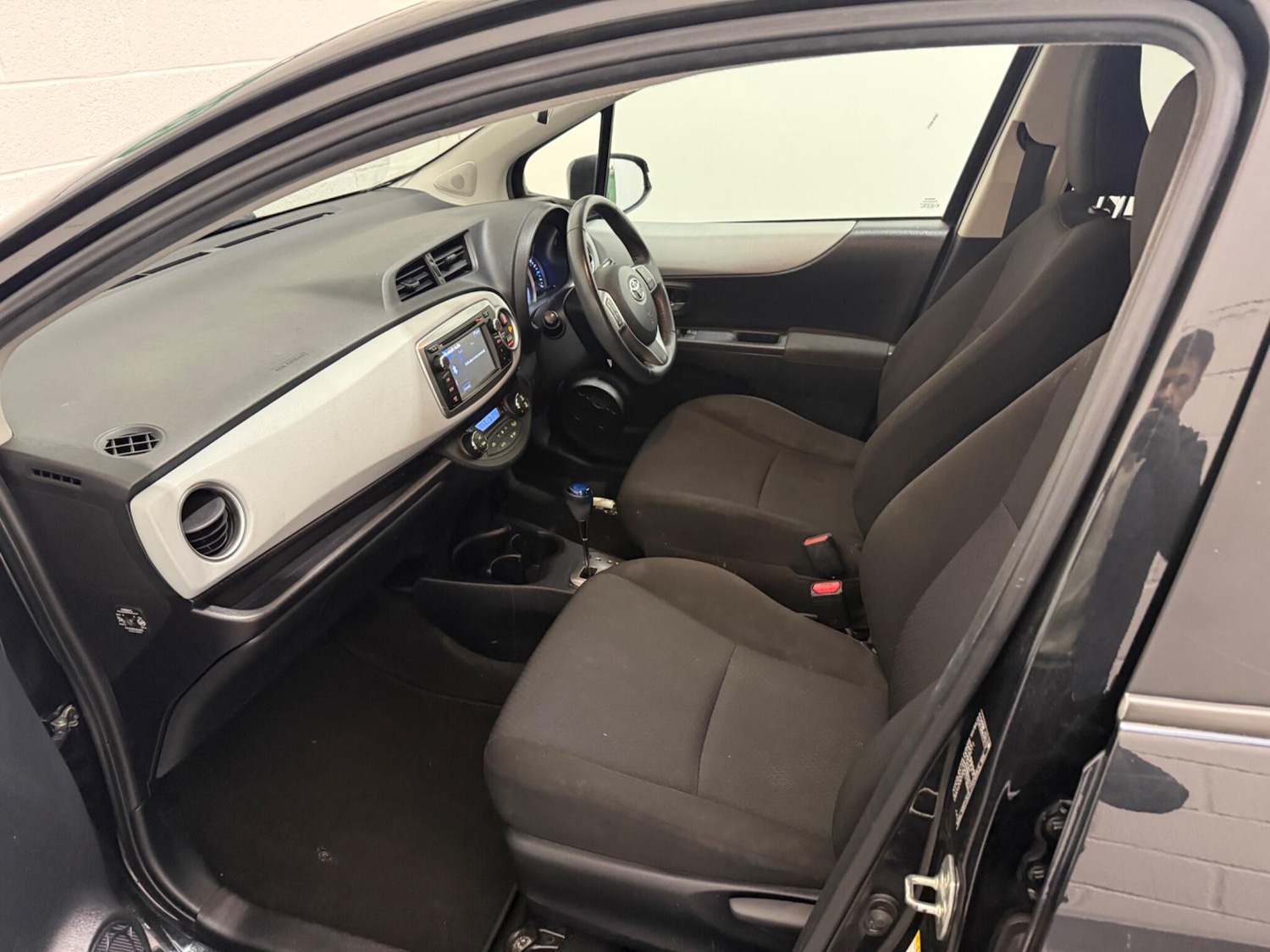 Used Toyota Yaris for sale - 77705444: Photo 37