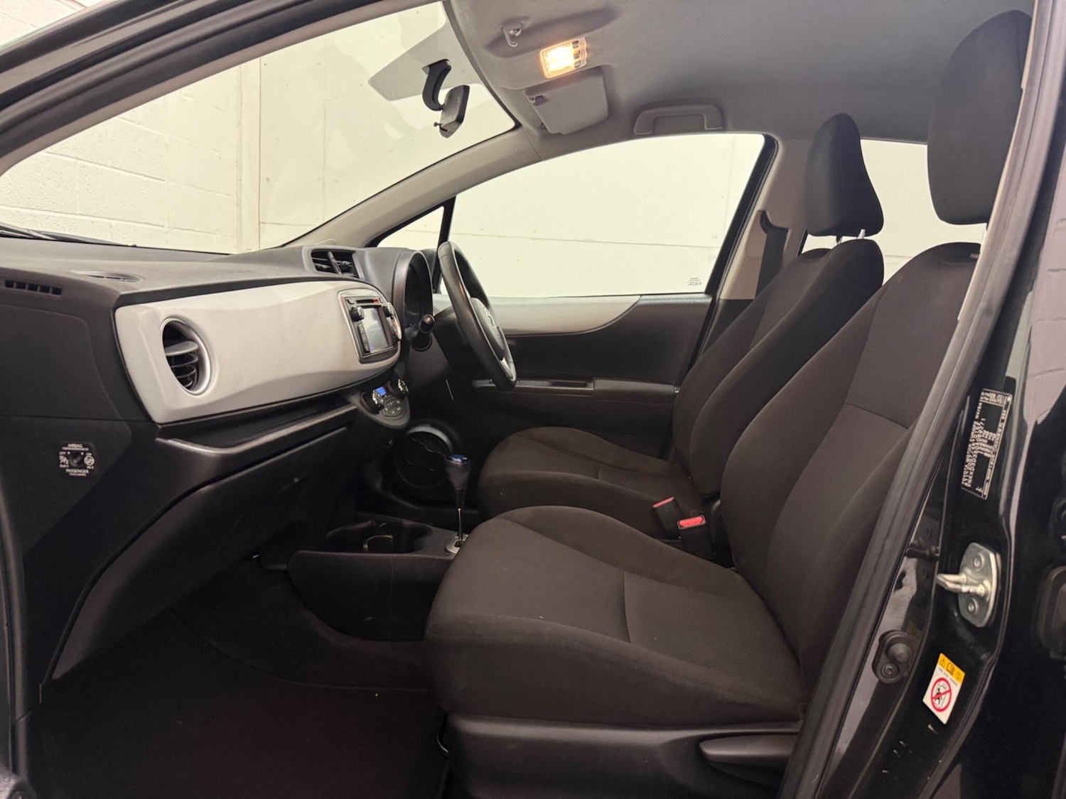 Used Toyota Yaris for sale - 77705444: Photo 38