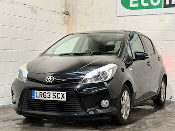 Used Toyota Yaris 2013 for sale - 77705444: Photo