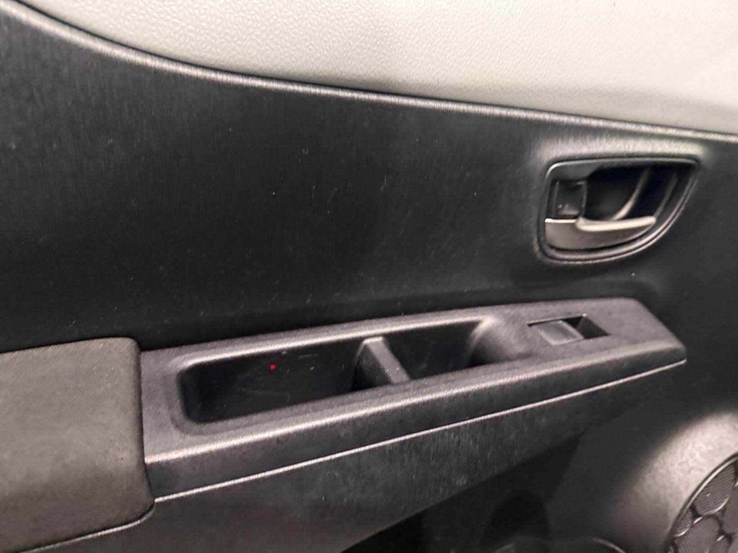 Used Toyota Yaris for sale - 77705444: Photo 47