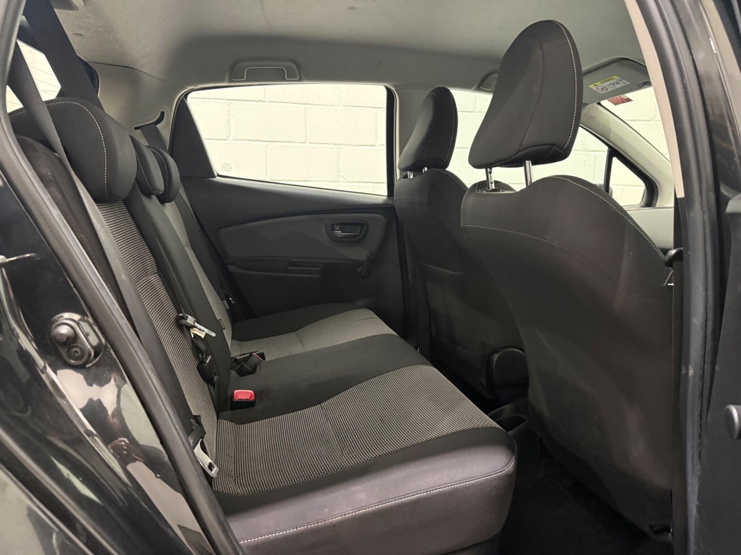 Used Toyota Yaris for sale - 77191163: Photo 24