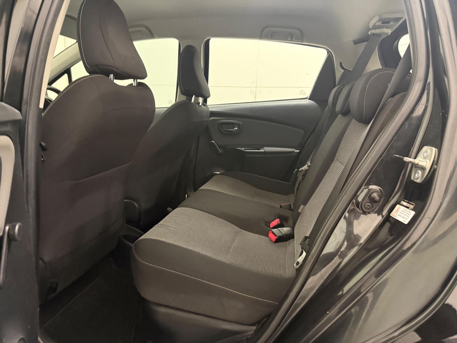 Used Toyota Yaris for sale - 77191163: Photo 26