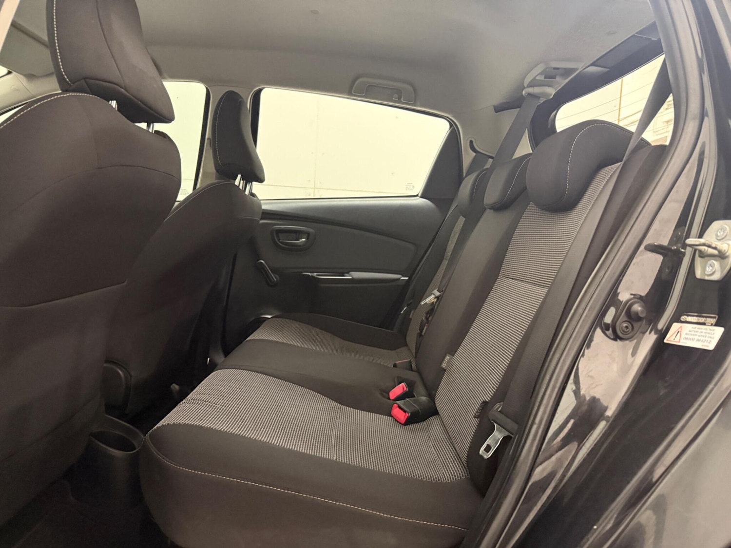 Used Toyota Yaris for sale - 77191163: Photo 27