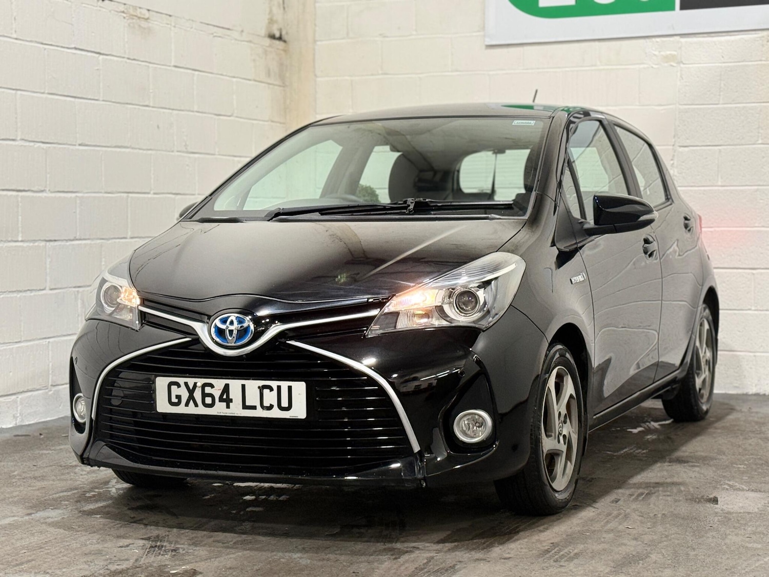 Used Toyota Yaris for sale - 77191163: Photo 3