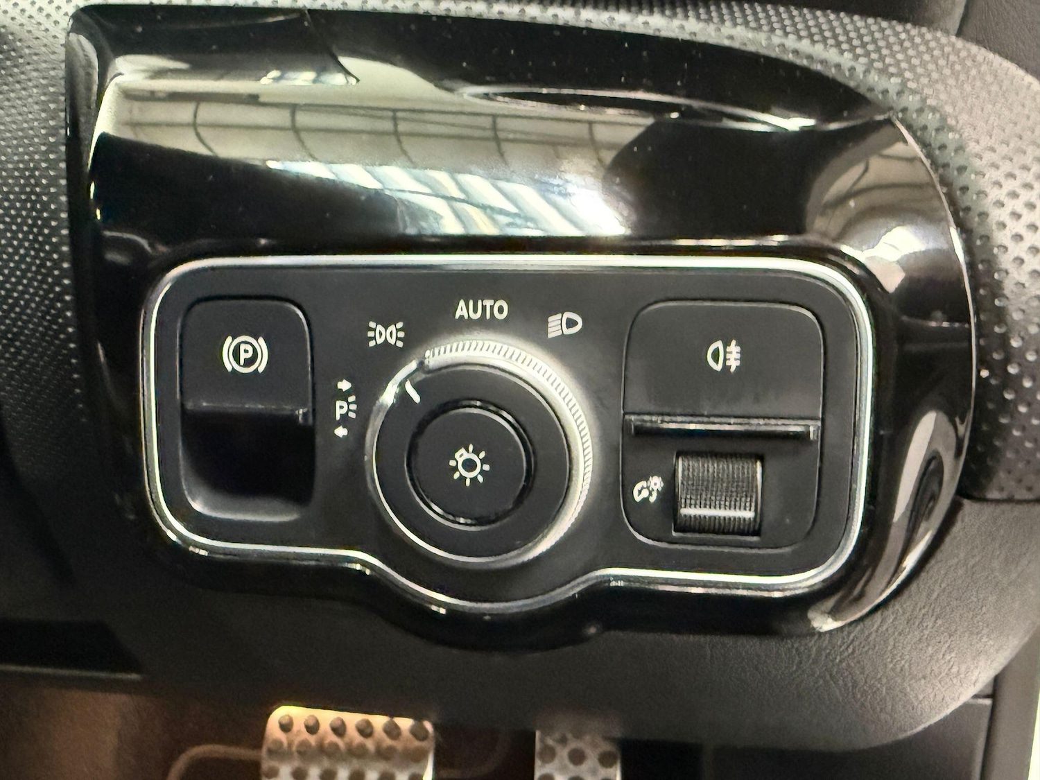 Vehicle 28