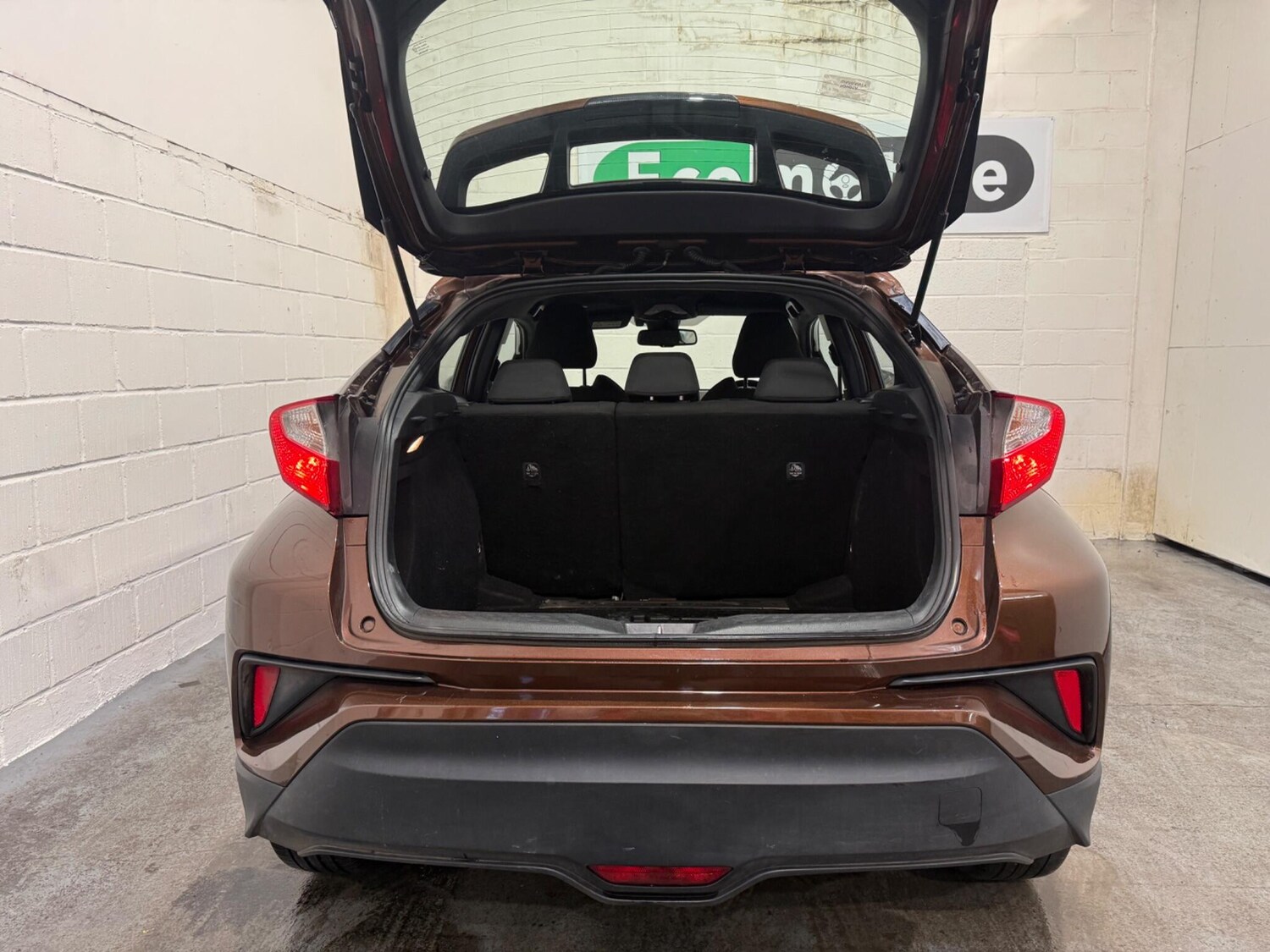 Used Toyota C-HR 2018 for sale - 77478871: Photo 35