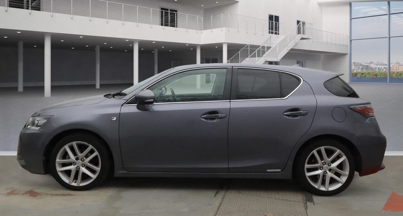 Used Lexus CT 2015 for sale - 76538568: Photo 5
