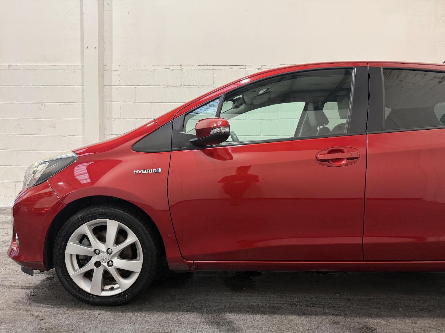 Used Toyota Yaris 2013 for sale - 76099028: Photo 10