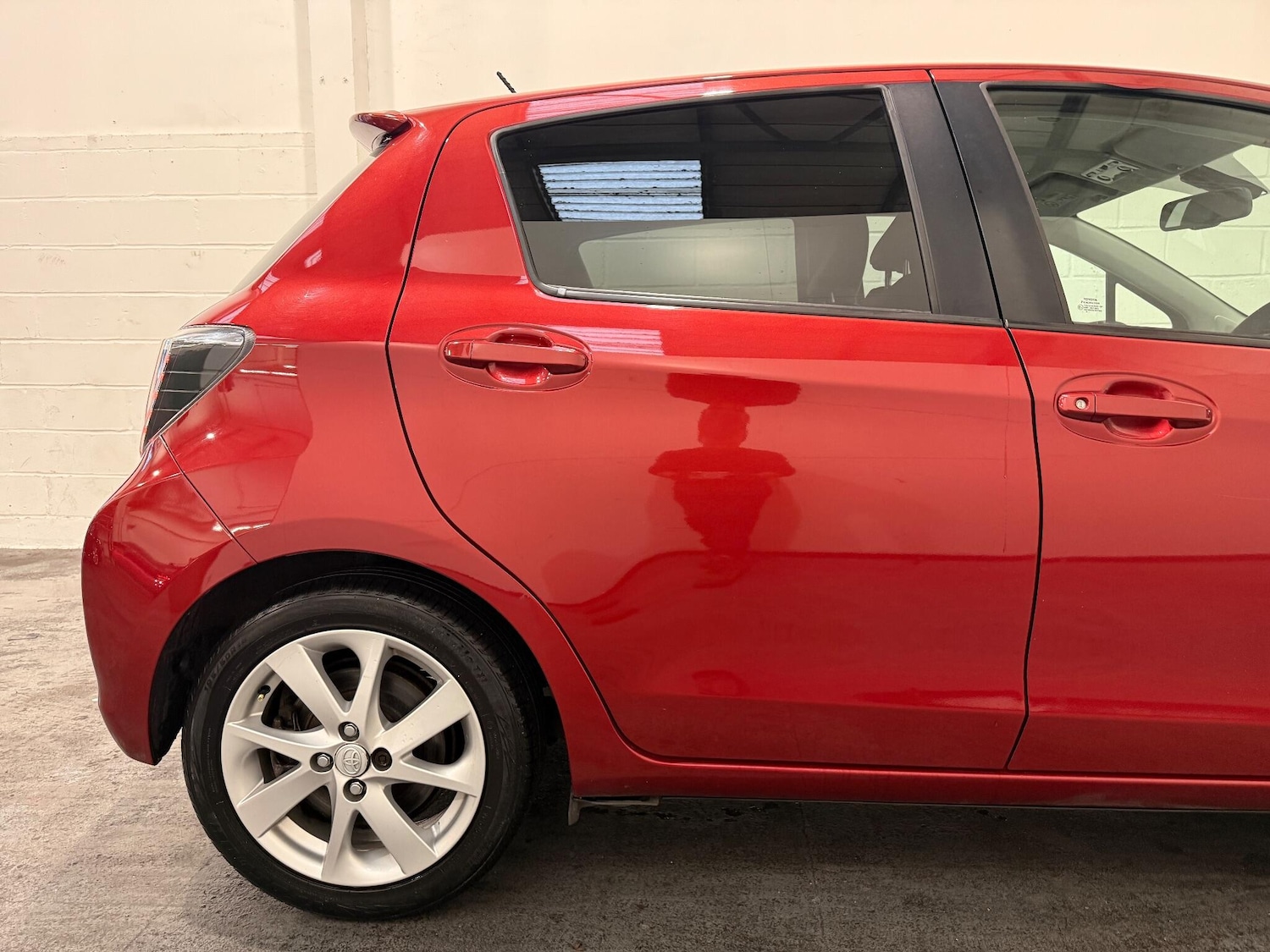 Used Toyota Yaris 2013 for sale - 76099028: Photo 18