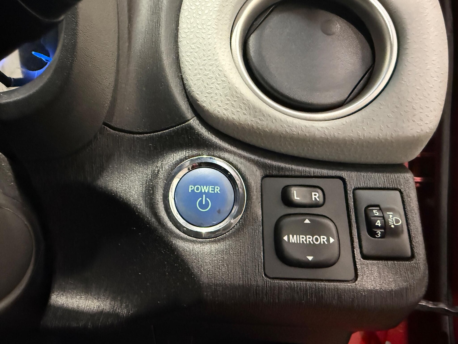 Used Toyota Yaris 2013 for sale - 76099028: Photo 28