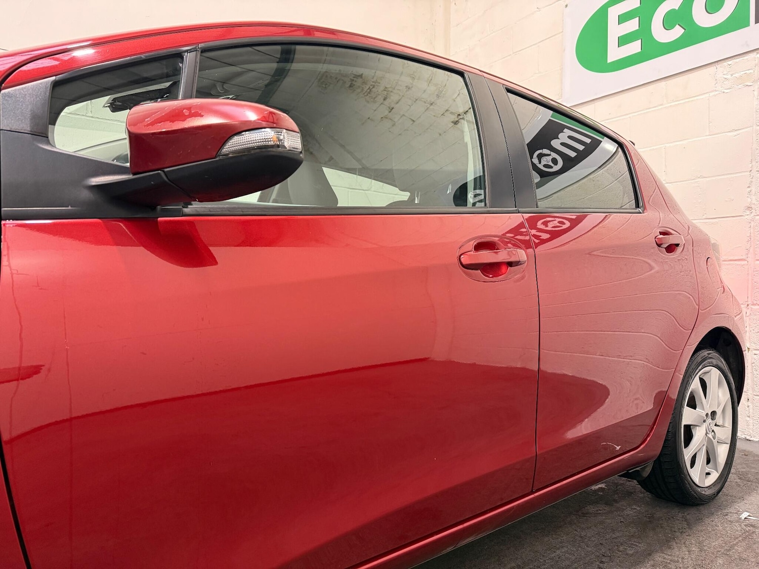 Used Toyota Yaris 2013 for sale - 76099028: Photo 3