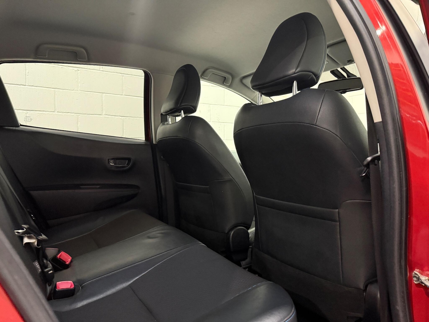 Used Toyota Yaris 2013 for sale - 76099028: Photo 31