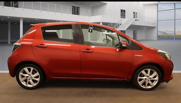 Used Toyota Yaris 2013 for sale - 76099028: Photo 3