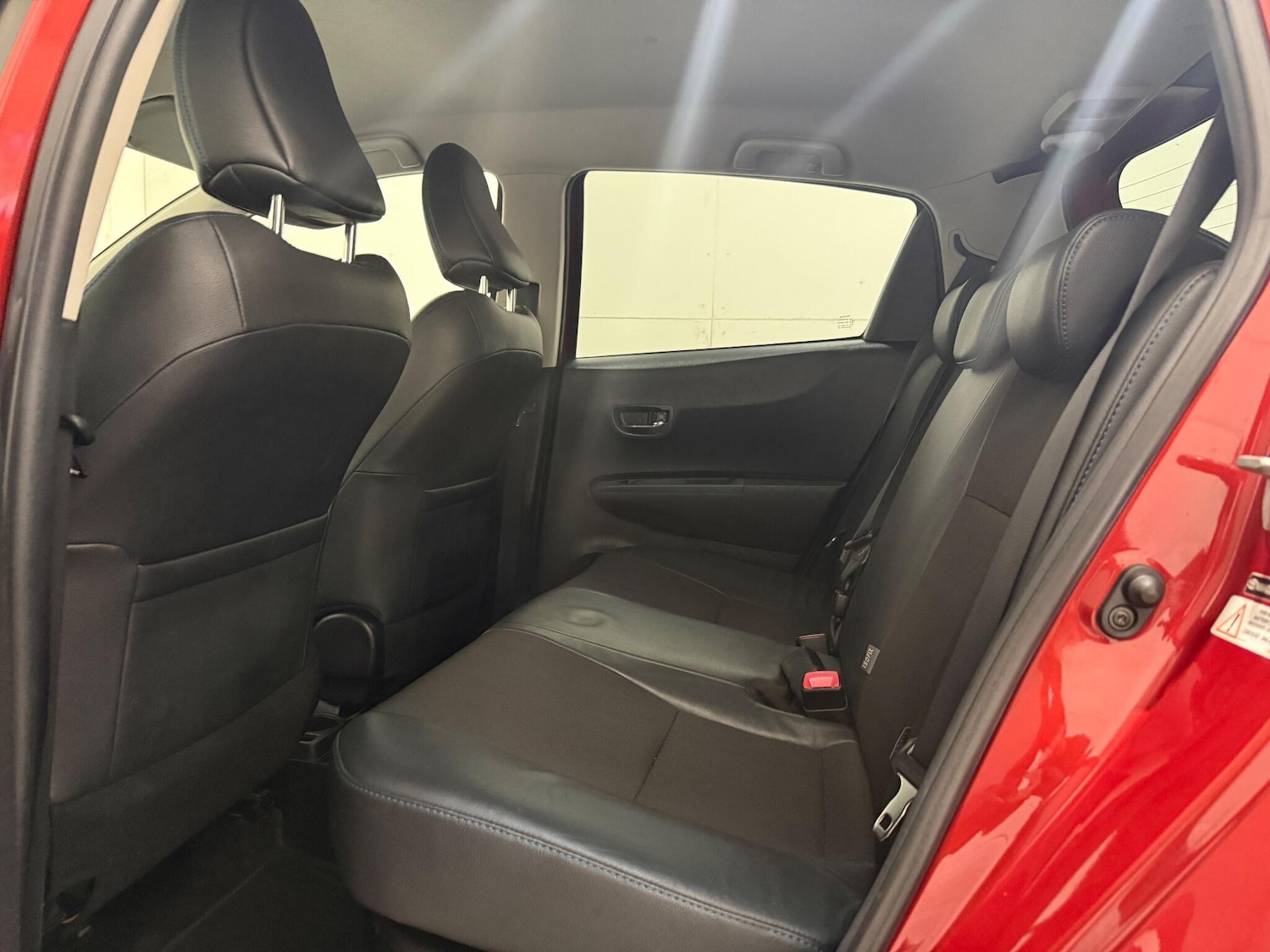 Used Toyota Yaris 2013 for sale - 76099028: Photo 40