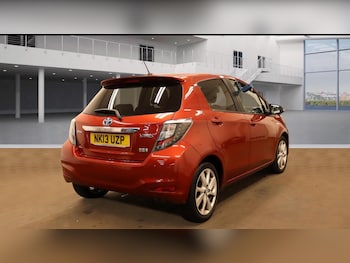 Used Toyota Yaris 2013 for sale - 76099028: Photo 4